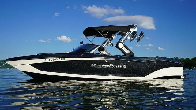 Slide: The Image of MasterCraft X24 2022 - 2