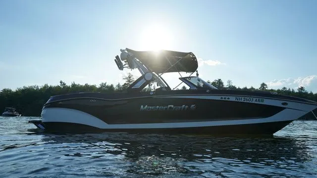 Slide: The Image of MasterCraft X24 2022 - 6