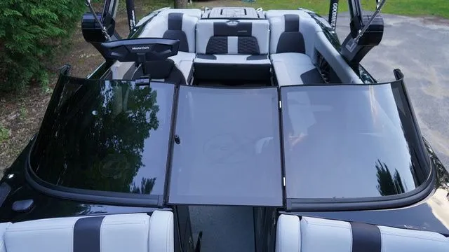 Slide: The Image of MasterCraft X24 2022 - 9