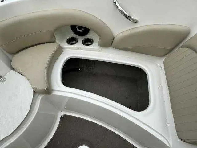 Slide: The Image of Stingray 235LR 2015 - 17