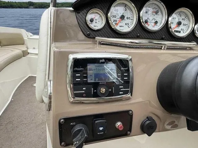 Slide: The Image of Stingray 235LR 2015 - 21