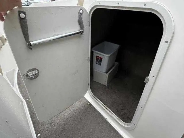 Slide: The Image of Stingray 235LR 2015 - 31