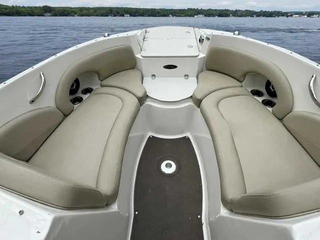 Slide: The Image of Stingray 235LR 2015 - 32