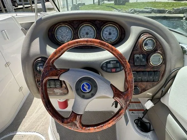 Slide: The Image of Four Winns H250 2004 - 17