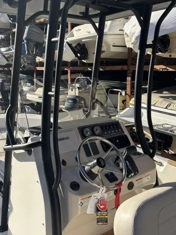 Slide: The Image of Boston Whaler 210 Montauk 2025 - 8