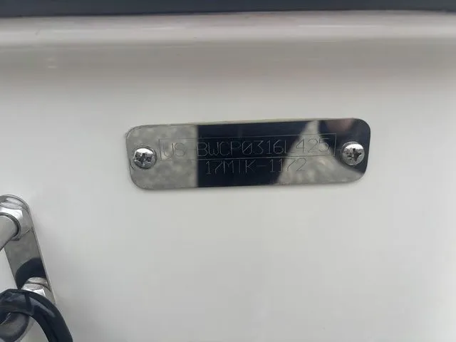 Slide: The Image of Boston Whaler 170 Montauk 2025 - 7