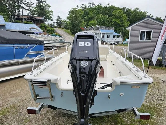 Slide: The Image of Boston Whaler 150 Montauk 2024 - 4