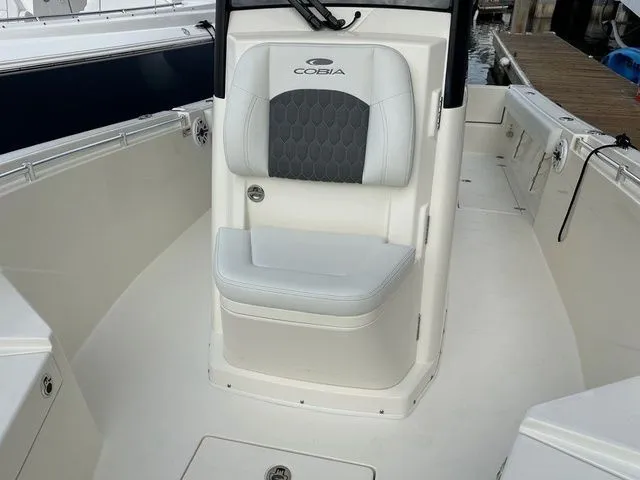 Slide: The Image of Cobia 240 Center Console 2025 - 6