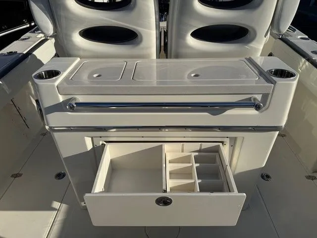 Slide: The Image of Cobia 265 Open Center Console 2025 - 11