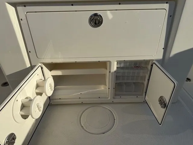 Slide: The Image of Cobia 265 Open Center Console 2025 - 12