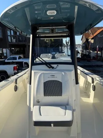 Slide: The Image of Cobia 265 Open Center Console 2025 - 6