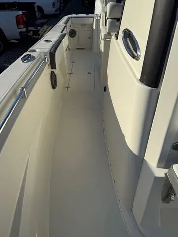 Slide: The Image of Cobia 265 Open Center Console 2025 - 7