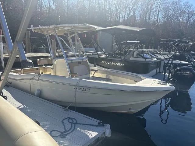 Slide: The Image of Scout 210XSF 2014 - 3