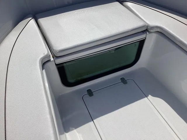 Slide: The Image of Wellcraft 202 Fisherman 2023 - 11