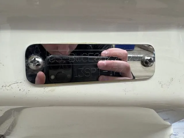 Slide: The Image of Boston Whaler 130 Super Sport 2025 - 10