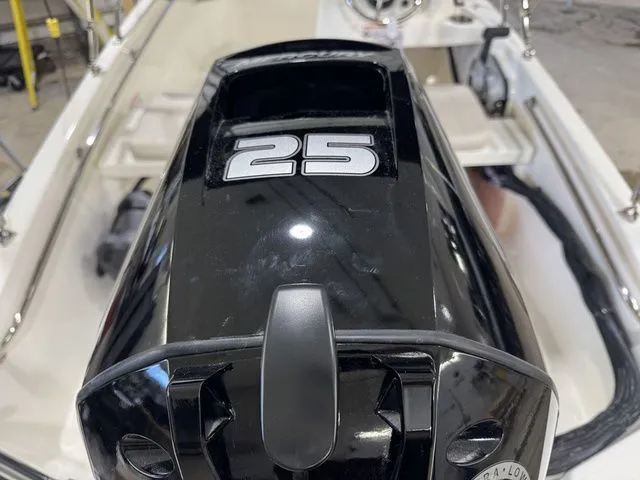 Slide: The Image of Boston Whaler 130 Super Sport 2025 - 4