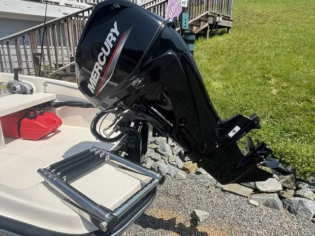 Slide: The Image of Boston Whaler 130 Super Sport 2025 - 3