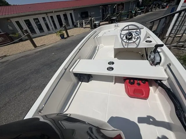 Slide: The Image of Boston Whaler 130 Super Sport 2025 - 8
