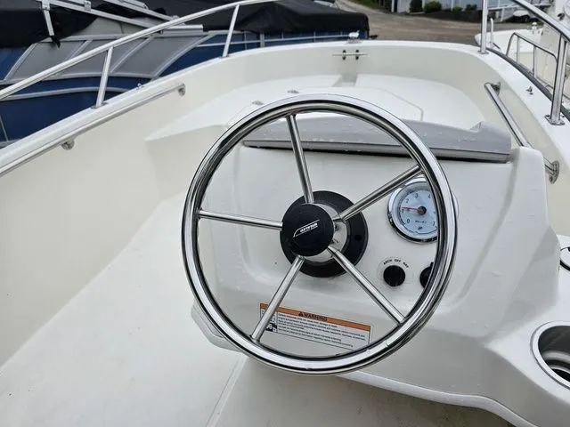 Slide: The Image of Boston Whaler 130 Super Sport 2024 - 4