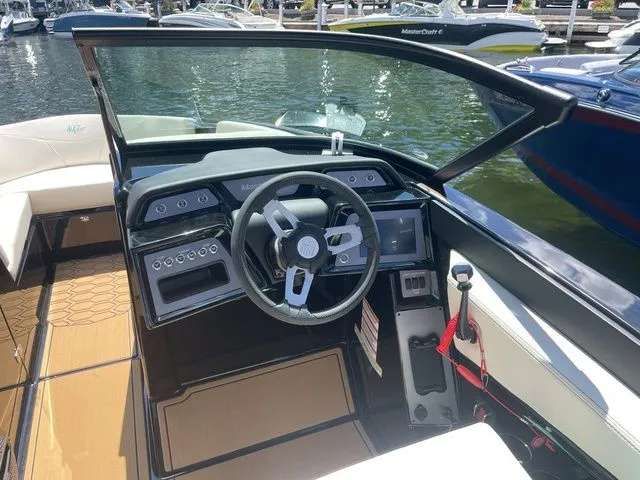 Slide: The Image of MasterCraft NXT21 2024 - 14