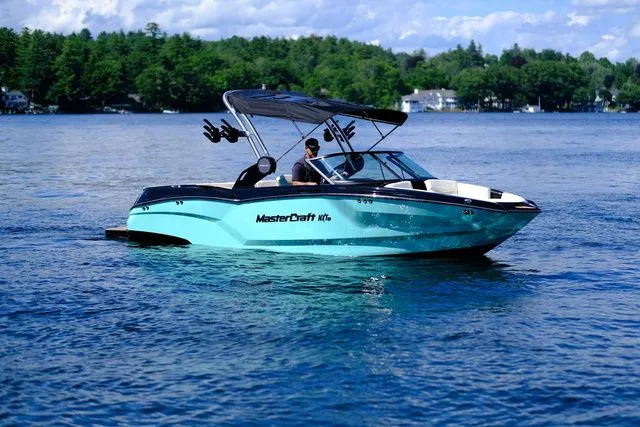 Slide: The Image of MasterCraft NXT21 2024 - 3