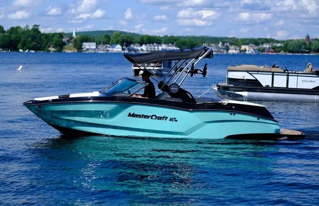 Slide: The Image of MasterCraft NXT21 2024 - 4