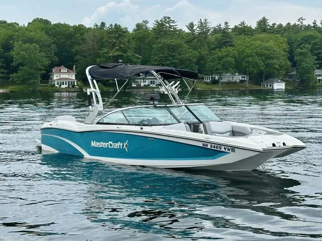 Slide: The Image of MasterCraft X46 2017 - 4