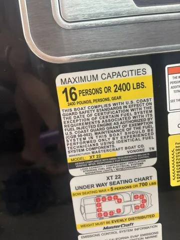 Slide: The Image of MasterCraft XT22 2018 - 8