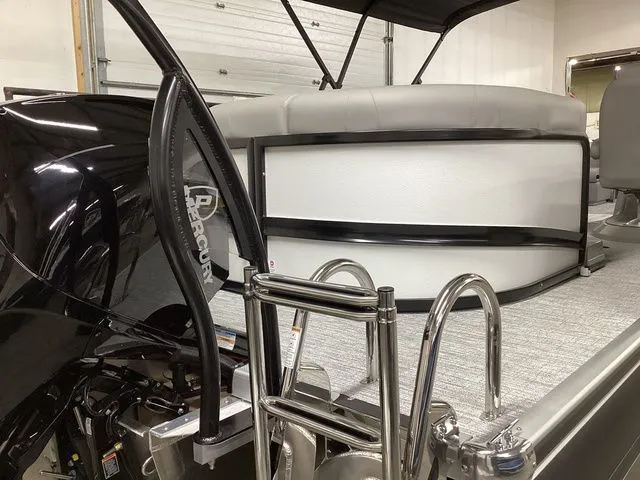 Slide: The Image of Premier 250 Solaris Rev 2024 - 19