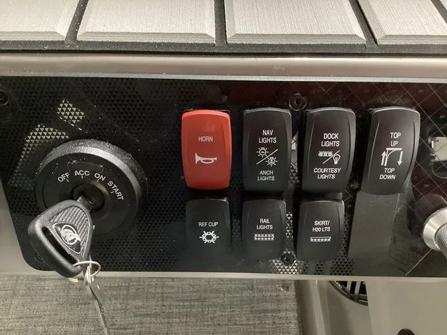 Slide: The Image of Premier 250 Solaris Rev 2024 - 26