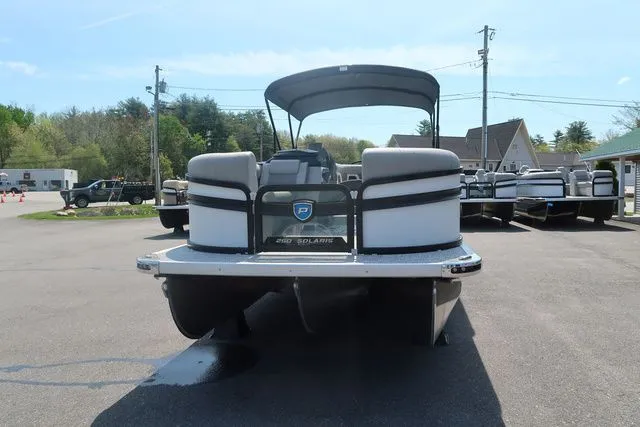 Slide: The Image of Premier 250 Solaris Rev 2024 - 4