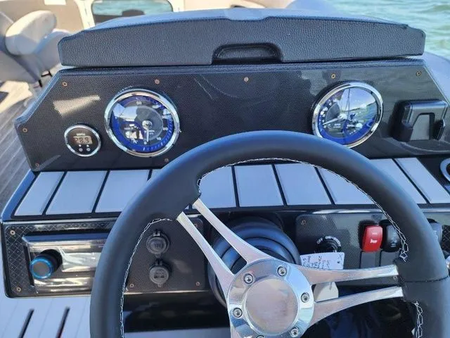 Slide: The Image of Premier 230 SunSation RF 2025 - 5