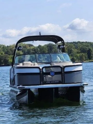 Slide: The Image of Premier 250 Solaris Sport 2025 - 14