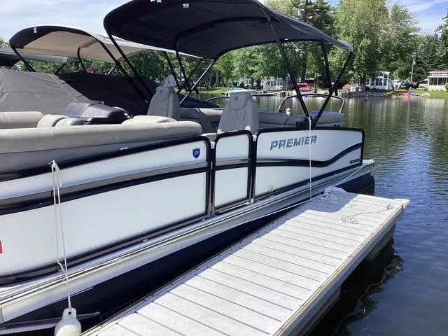 Slide: The Image of Premier 230 Intrigue RF 2024 - 1