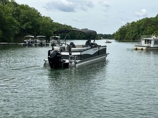 Slide: The Image of Premier 250 Solaris RF 2024 - 3