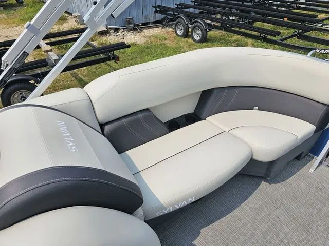 Slide: The Image of Sylvan Mirage 8524 LZ 2025 - 14