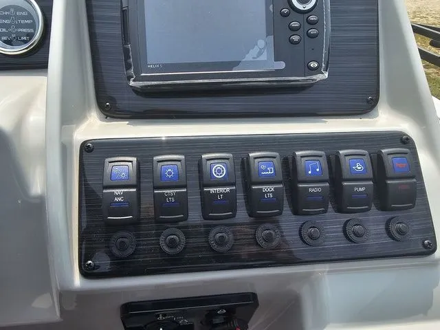 Slide: The Image of Sylvan Mirage 8524 LZ 2025 - 7