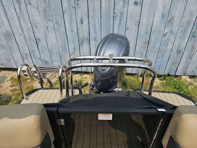 Slide: The Image of Sylvan Mirage X3 2025 - 15