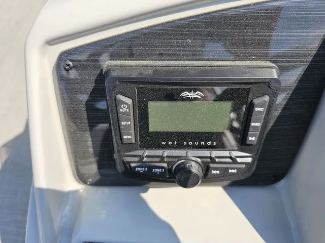 Slide: The Image of Sylvan Mirage 8520 CLZ DH 2025 - 10