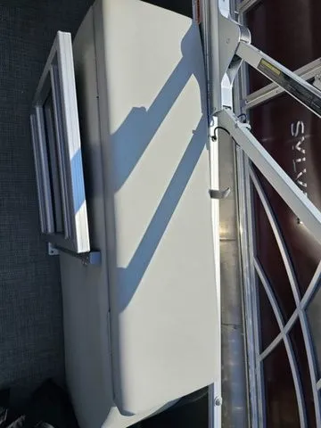 Slide: The Image of Sylvan Mirage 8520 CLZ DH 2025 - 13