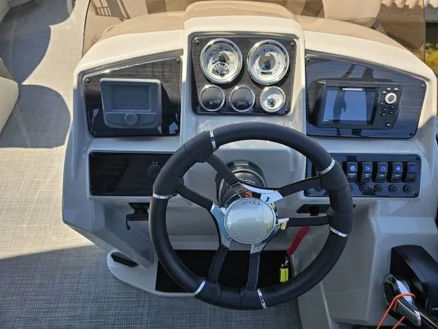 Slide: The Image of Sylvan Mirage X3 2025 - 7