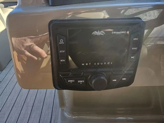 Slide: The Image of Sylvan L3 DLZ DH Bar 2025 - 12