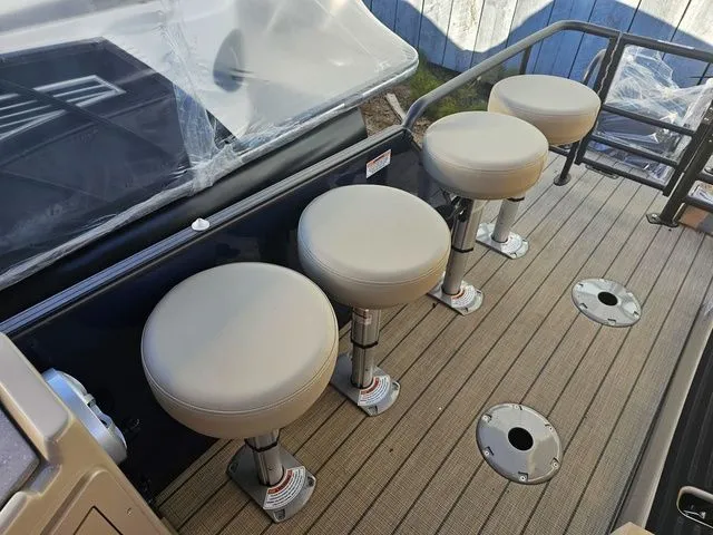 Slide: The Image of Sylvan L3 DLZ DH Bar 2025 - 17