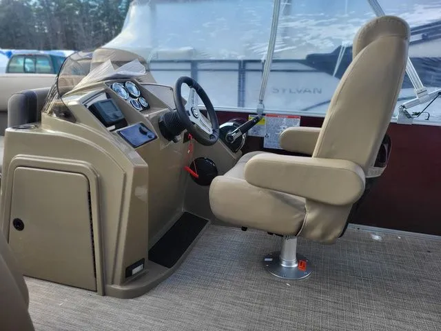 Slide: The Image of Sylvan MIRAGE 822 CLZ DH 2025 - 18