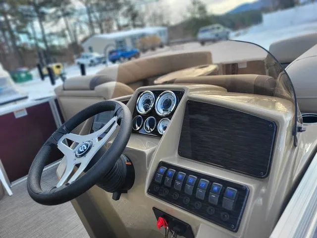 Slide: The Image of Sylvan MIRAGE 822 CLZ DH 2025 - 8