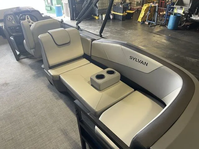 Slide: The Image of Sylvan A 22 LZ DH 2025 - 11