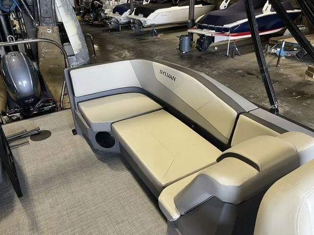 Slide: The Image of Sylvan A 22 LZ DH 2025 - 24