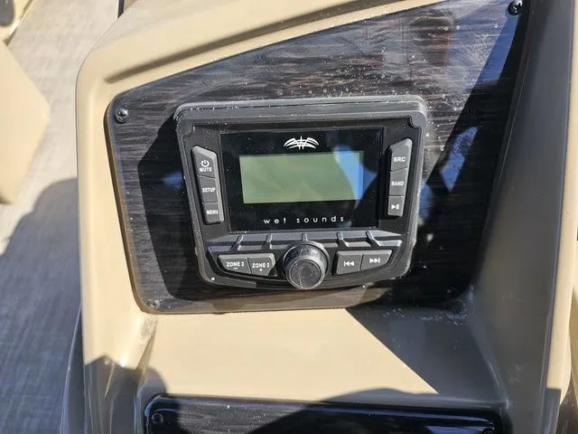 Slide: The Image of Sylvan Mirage 8522 LZ 2025 - 11