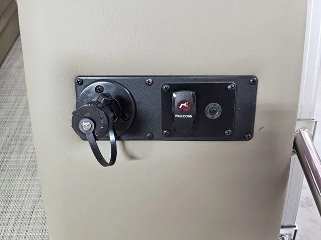 Slide: The Image of Sylvan Mirage 8522 CLZ 2025 - 15