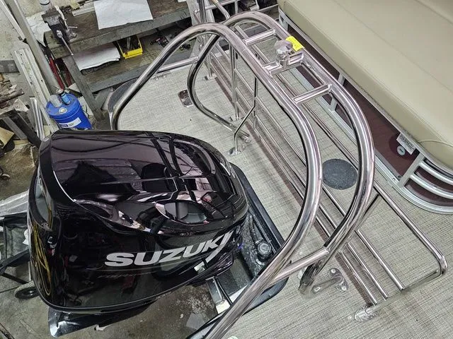 Slide: The Image of Sylvan Mirage 8522 CLZ 2025 - 17